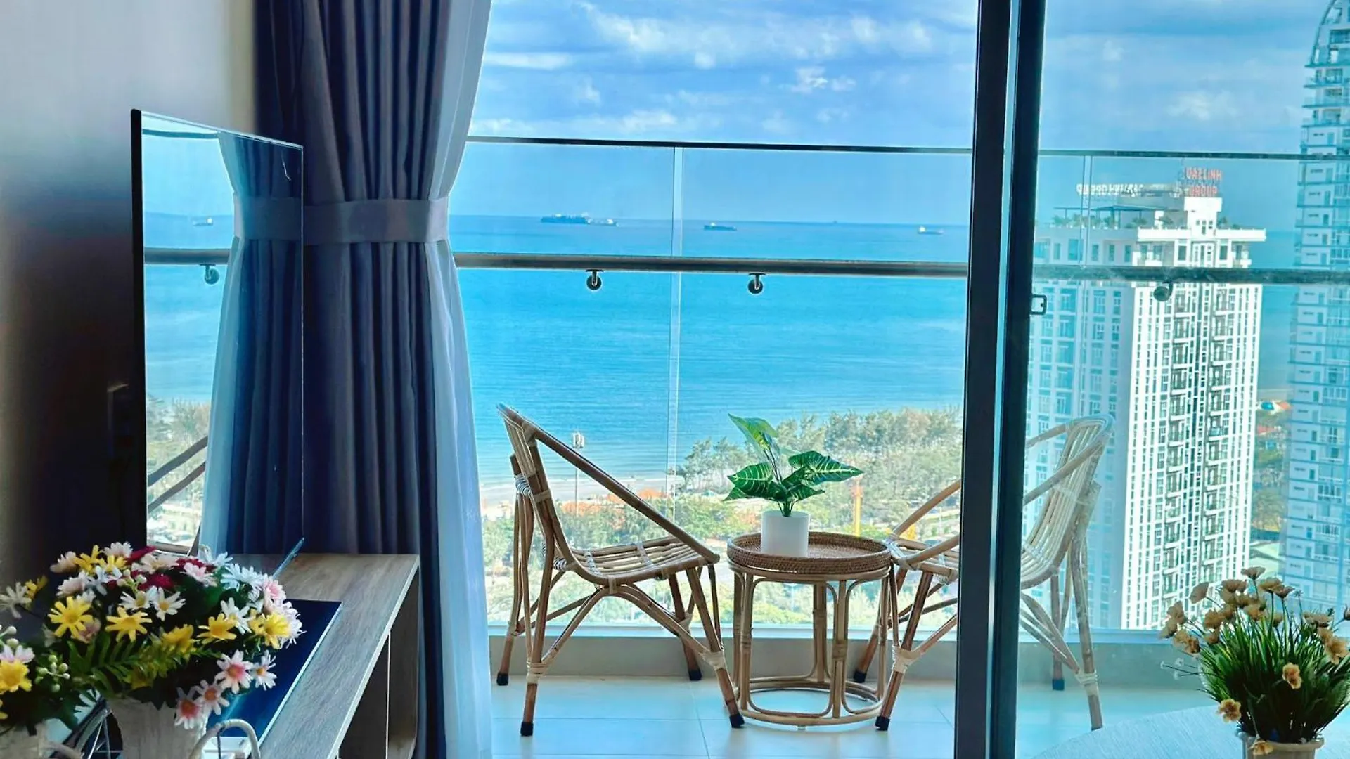 Apartment The Song Vung Tau Homestay - Vtland Vietnam